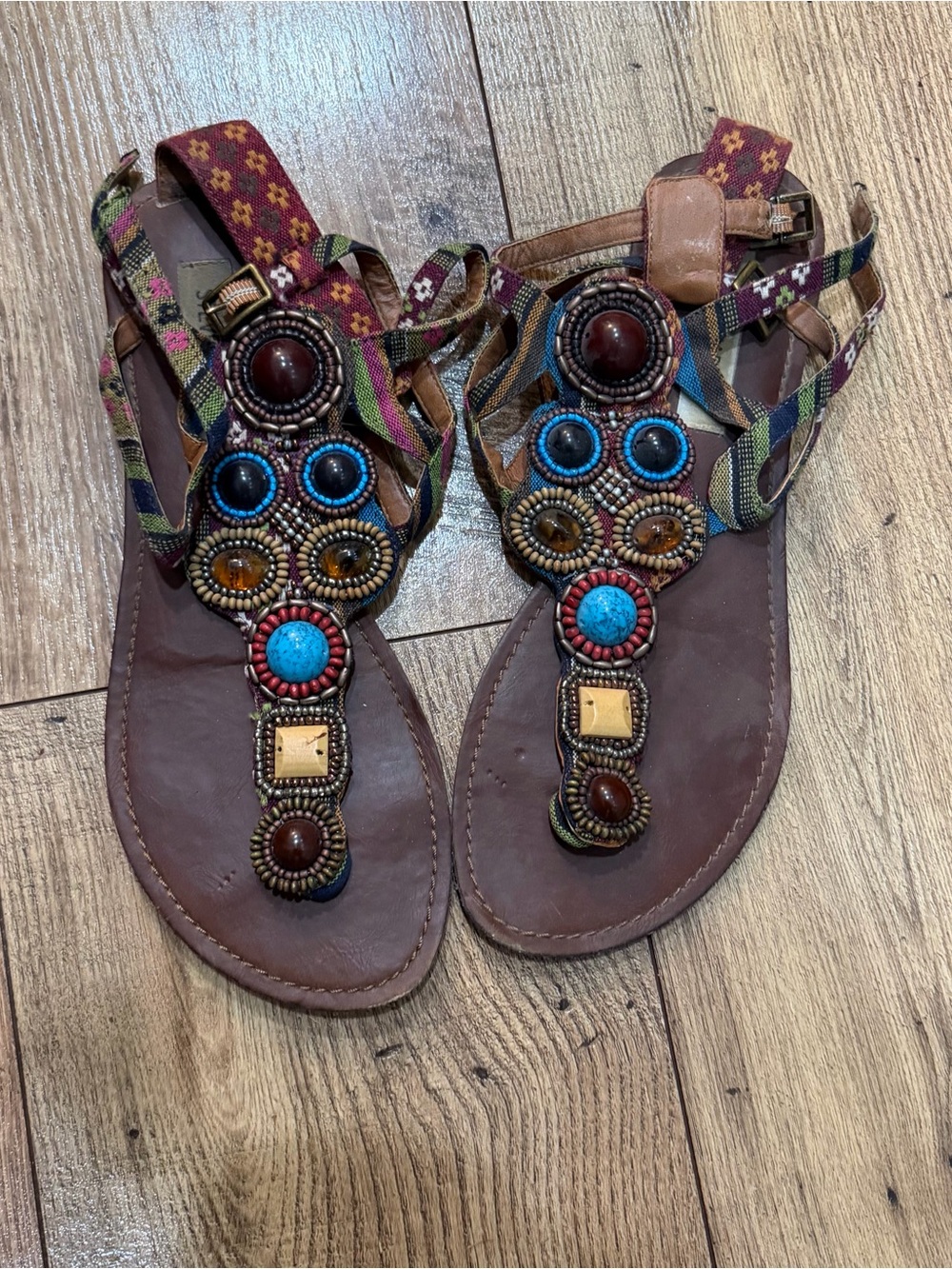 Steve Madden Boho Beaded T-Strap Sandals Multicolor Tribal Festival Size